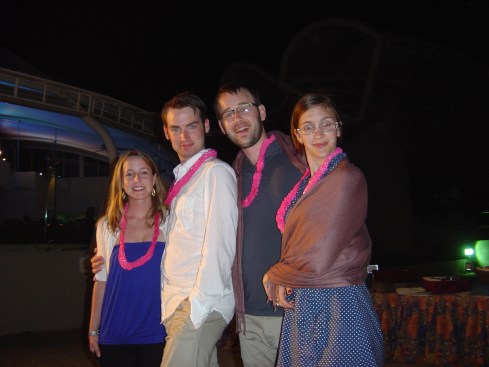 dsc03273 Leis complete their looks