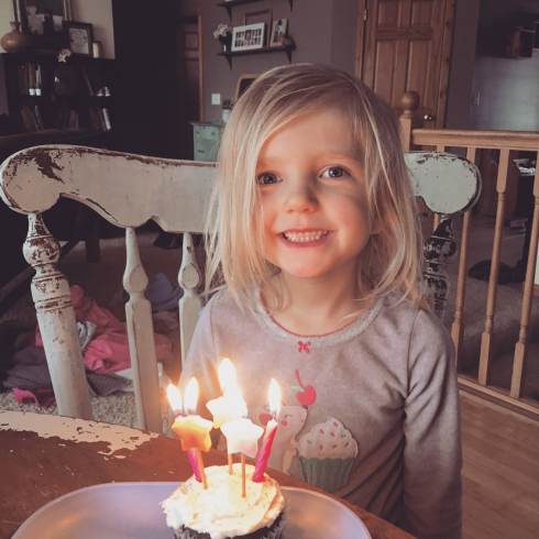 E6882C17-A2FB-4C53-8A60-FFE093E72052